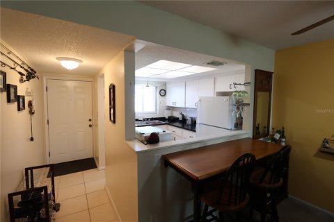 Condominio en alquiler en Bradenton, Florida, 2 dormitorios, 86.96 m2 № 1750608 - foto 4