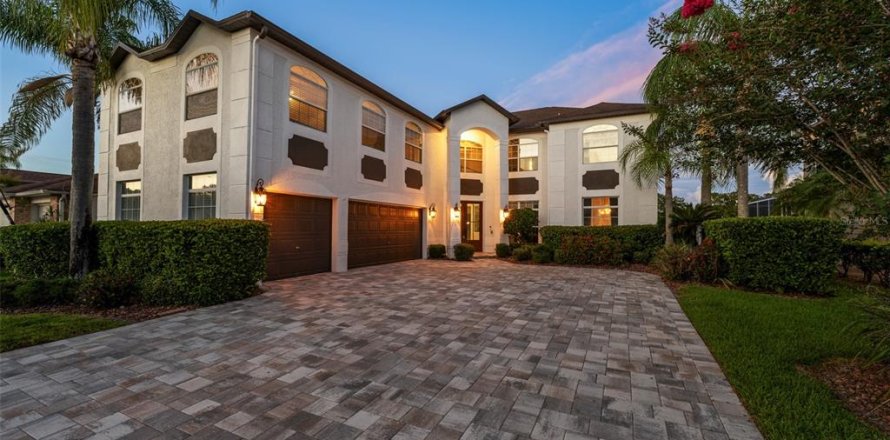 Casa en Odessa, Florida 5 dormitorios, 361.58 m2 № 2226818