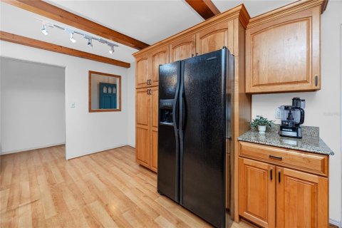Casa en venta en Saint Petersburg, Florida, 5 dormitorios, 220.36 m2 № 2227772 - foto 6