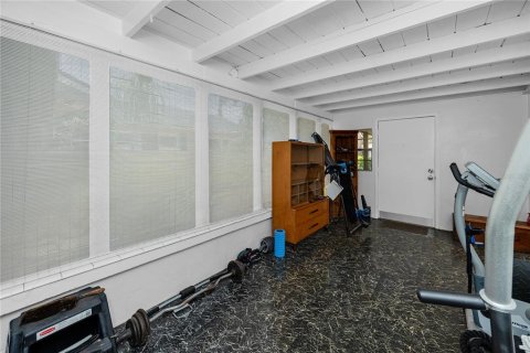 Casa en venta en Saint Petersburg, Florida, 5 dormitorios, 220.36 m2 № 2227772 - foto 29