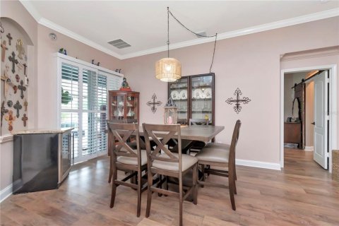 House in Land O' Lakes, Florida 4 bedrooms, 281.77 sq.m. № 1679071 - photo 9