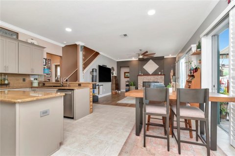 House in Land O' Lakes, Florida 4 bedrooms, 281.77 sq.m. № 1679071 - photo 14