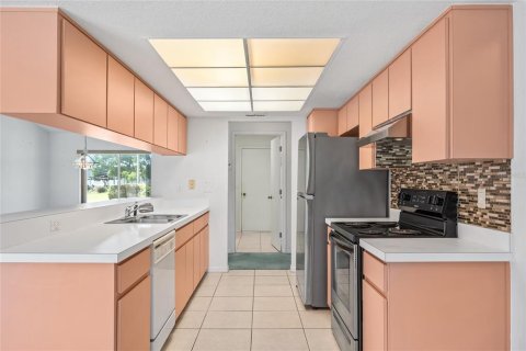 Casa en venta en Spring Hill, Florida, 3 dormitorios, 161 m2 № 1826286 - foto 10