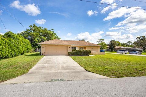 Casa en venta en Spring Hill, Florida, 3 dormitorios, 161 m2 № 1826286 - foto 3