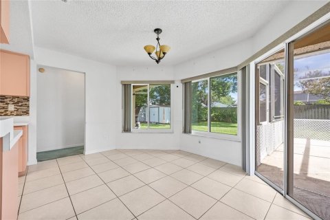 Casa en venta en Spring Hill, Florida, 3 dormitorios, 161 m2 № 1826286 - foto 13