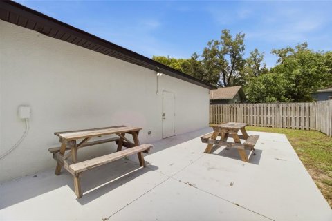 Casa en venta en Tampa, Florida, 5 dormitorios, 154.5 m2 № 2210218 - foto 20