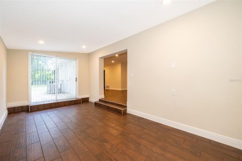 Casa en venta en Orlando, Florida, 3 dormitorios, 122.45 m2 № 1915845 - foto 8