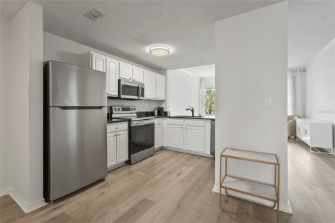 Condominio en venta en Sarasota, Florida, 3 dormitorios, 129.6 m2 № 1883404 - foto 2