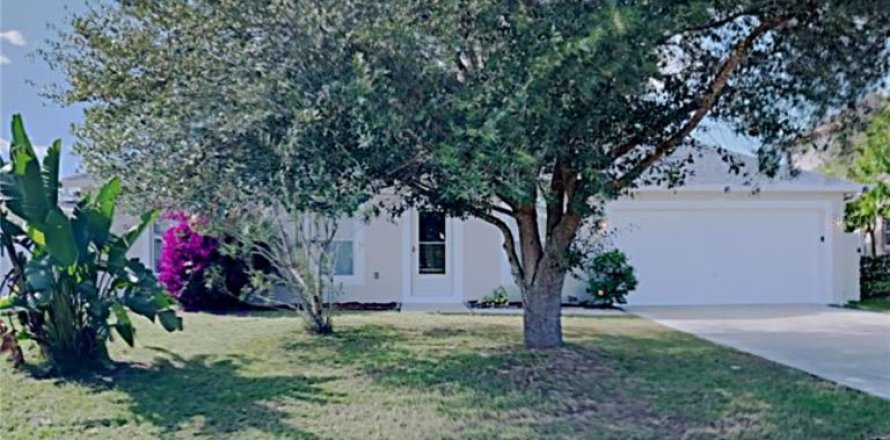 Villa ou maison à Poinciana, Floride 3 chambres, 155.61 m2 № 2430973