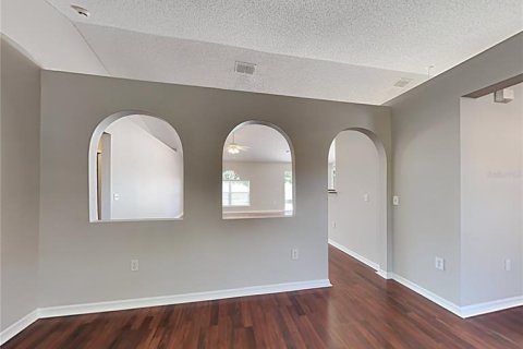 Villa ou maison à vendre à Poinciana, Floride: 3 chambres, 155.61 m2 № 2430973 - photo 3