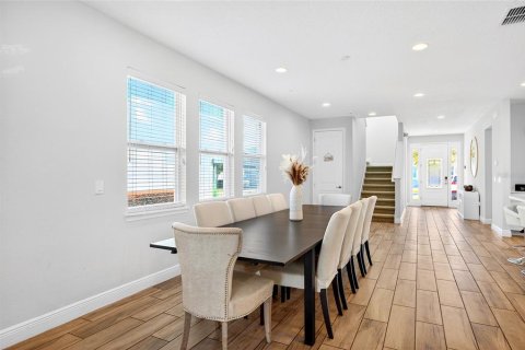 House in Kissimmee, Florida 9 bedrooms, 430.14 sq.m. № 2106893 - photo 6
