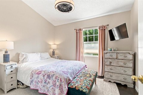 Touwnhouse à vendre à Tampa, Floride: 2 chambres, 94.2 m2 № 2380615 - photo 22