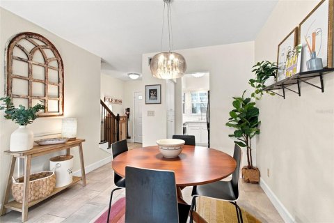 Touwnhouse à vendre à Tampa, Floride: 2 chambres, 94.2 m2 № 2380615 - photo 12