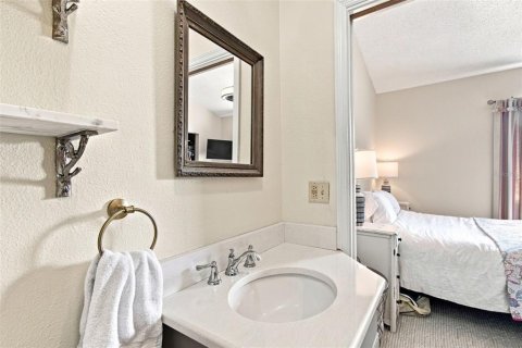 Touwnhouse à vendre à Tampa, Floride: 2 chambres, 94.2 m2 № 2380615 - photo 27