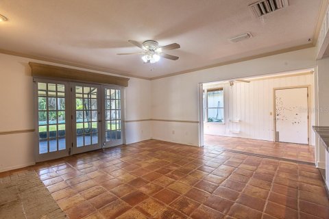 House in Longwood, Florida 5 bedrooms, 407.66 sq.m. № 1902587 - photo 5