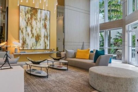 Condo in Aventura, Florida, 2 bedrooms № 2010770 - photo 12