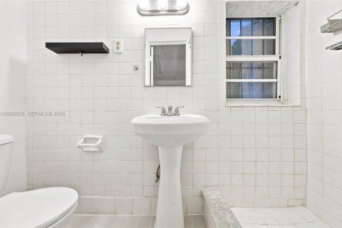Villa ou maison à louer à Miami, Floride: 3 chambres, 142.05 m2 № 2307448 - photo 20
