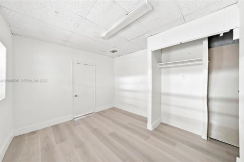 Villa ou maison à louer à Miami, Floride: 3 chambres, 142.05 m2 № 2307448 - photo 15