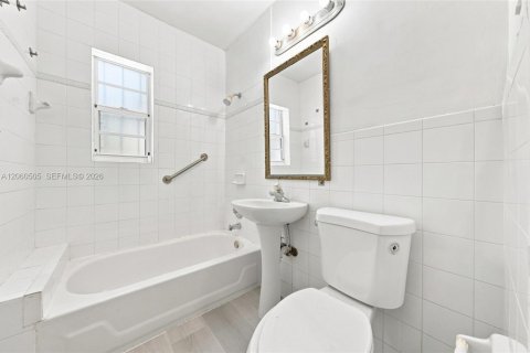 Villa ou maison à louer à Miami, Floride: 3 chambres, 142.05 m2 № 2307448 - photo 21