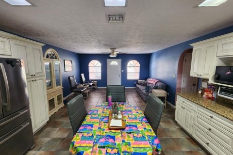 Купить виллу или дом в Окичоби, Флорида 3 комнаты, 186.83м2, № 2146352 - фото 4