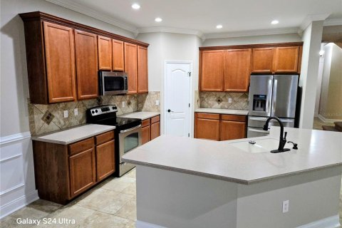 House in Mulberry, Florida 5 bedrooms, 335.19 sq.m. № 2294869 - photo 12