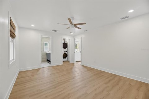 Casa en alquiler en Saint Petersburg, Florida, 3 dormitorios, 125.7 m2 № 1918122 - foto 23