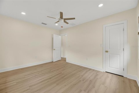 Casa en alquiler en Saint Petersburg, Florida, 3 dormitorios, 125.7 m2 № 1918122 - foto 29