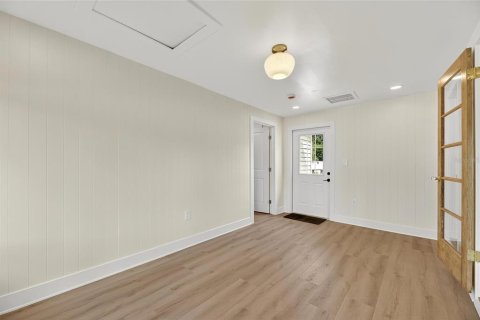 Casa en alquiler en Saint Petersburg, Florida, 3 dormitorios, 125.7 m2 № 1918122 - foto 19
