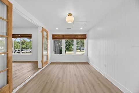 Casa en alquiler en Saint Petersburg, Florida, 3 dormitorios, 125.7 m2 № 1918122 - foto 18