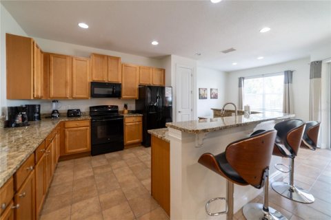 House in Kissimmee, Florida 6 bedrooms, 272.76 sq.m. № 1417337 - photo 13