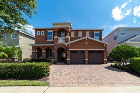 House in Kissimmee, Florida 6 bedrooms, 272.76 sq.m. № 1417337 - photo 1