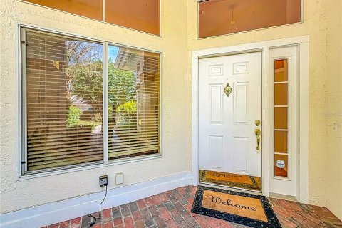 House in Apopka, Florida 2 bedrooms, 183.02 sq.m. № 2165952 - photo 2