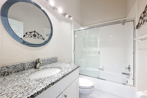 House in Apopka, Florida 2 bedrooms, 183.02 sq.m. № 2165952 - photo 19