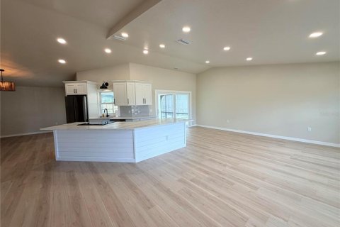 House in Bradenton, Florida 3 bedrooms, 132.29 sq.m. № 2349599 - photo 4