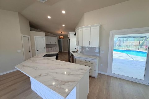 House in Bradenton, Florida 3 bedrooms, 132.29 sq.m. № 2349599 - photo 6
