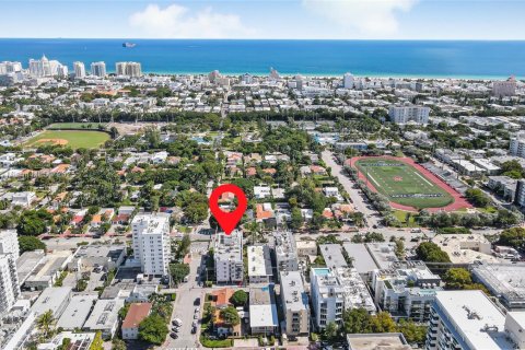 Condominio en venta en Miami Beach, Florida, 1 dormitorio, 72.93 m2 № 1953550 - foto 24