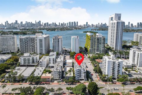 Condominio en venta en Miami Beach, Florida, 1 dormitorio, 72.93 m2 № 1953550 - foto 22