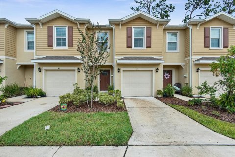Touwnhouse à vendre à Port Orange, Floride: 3 chambres, 150.87 m2 № 1908269 - photo 1