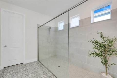 Villa ou maison à vendre à Minneola, Floride: 5 chambres, 298.31 m2 № 2396074 - photo 14