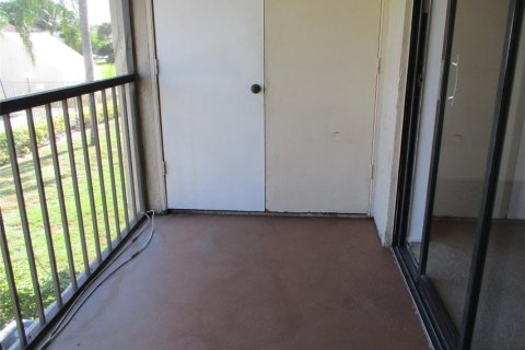Copropriété à louer à Boca Raton, Floride: 2 chambres, 113.15 m2 № 2087806 - photo 21