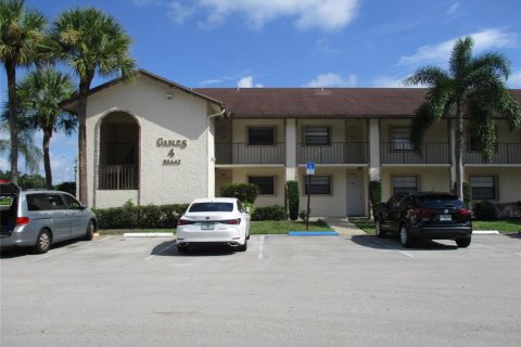 Copropriété à louer à Boca Raton, Floride: 2 chambres, 113.15 m2 № 2087806 - photo 2