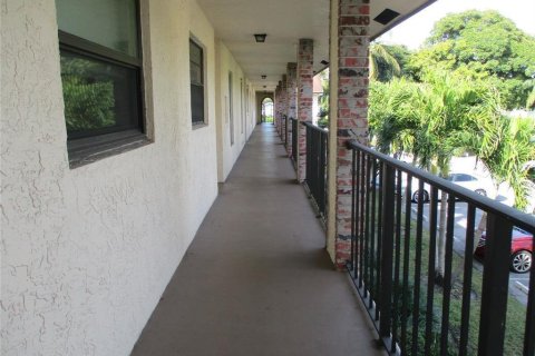 Copropriété à louer à Boca Raton, Floride: 2 chambres, 113.15 m2 № 2087806 - photo 25