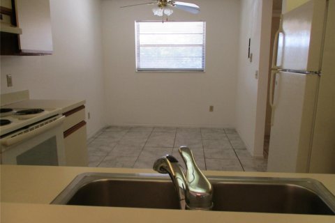 Copropriété à louer à Boca Raton, Floride: 2 chambres, 113.15 m2 № 2087806 - photo 7