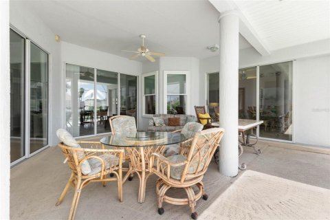 Villa ou maison à louer à Palm Coast, Floride: 3 chambres, 194.54 m2 № 1900582 - photo 25