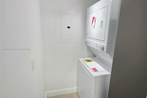 Condominio en venta en Davie, Florida, 2 dormitorios, 104.42 m2 № 1937067 - foto 15