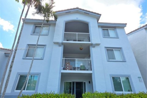 Condominio en venta en Davie, Florida, 2 dormitorios, 104.42 m2 № 1937067 - foto 2