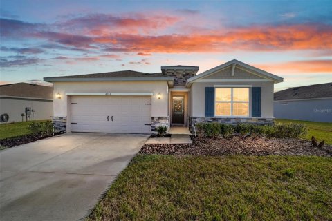 House in Ocala, Florida 4 bedrooms, 188.96 sq.m. № 2205181