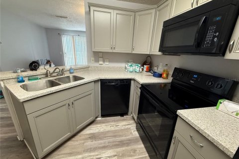 Copropriété à louer à Gainesville, Floride: 1 chambre, 55.74 m2 № 2112130 - photo 11