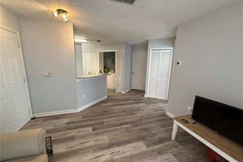 Copropriété à louer à Gainesville, Floride: 1 chambre, 55.74 m2 № 2112130 - photo 13
