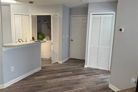 Copropriété à louer à Gainesville, Floride: 1 chambre, 55.74 m2 № 2112130 - photo 12